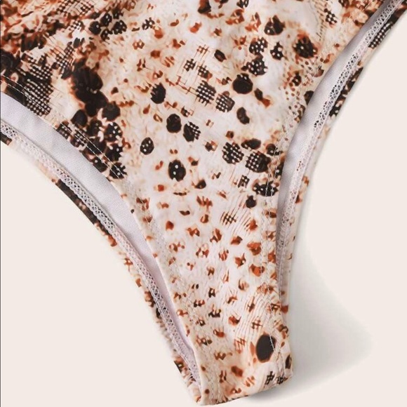 🛍 Belted Bikini Set - Picture 7 of 10